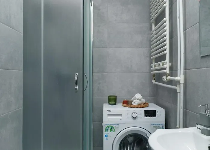 Lyna Gold - Manhattan View Warsaw